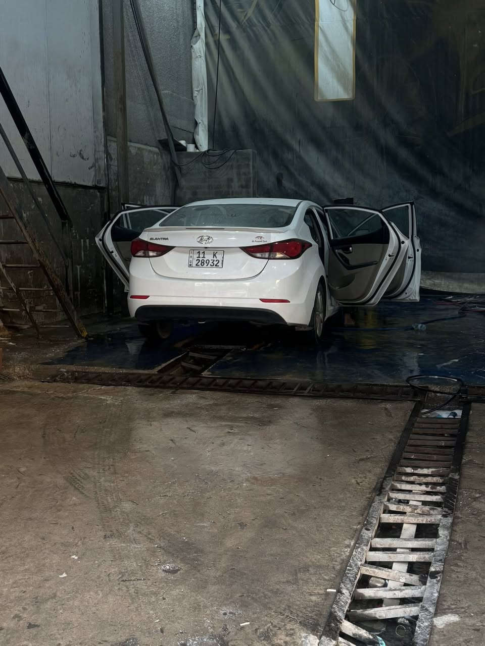 السلام عليكم ورحمه الله وبركاته
النترا 2015 شركه العامه فول مواصفات
وارد خليجي
ممشى السياره 86الف السياره استخدام شخصي وعلى ايد وحده مال بيت ونضيفه
محرك 2000دوش
رقم بغداد باسمي
سنويه لل2029
زوج تايرات خلفيه جديده
مكفوله من الصبغ والتبديل فقط بارد وبعض التكحيلات
السعر 127وبيها مجال
مكان اعضميه رقم(***********)
