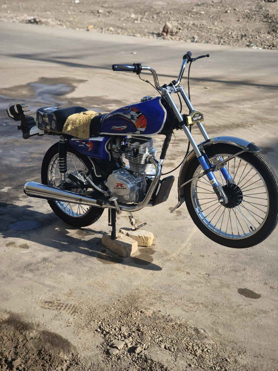 السلام عليكم دراجه للبيع دراجه مال جناي بعد انضف من الصور تعمير 2025 معمره قبل شهرين ما ناقصه برغي حته تفيلس ما مفيلسه شاصيه 2025 نامه سكنر
السعر 750 وبيه مجال 
مكاني شطره 
***********
