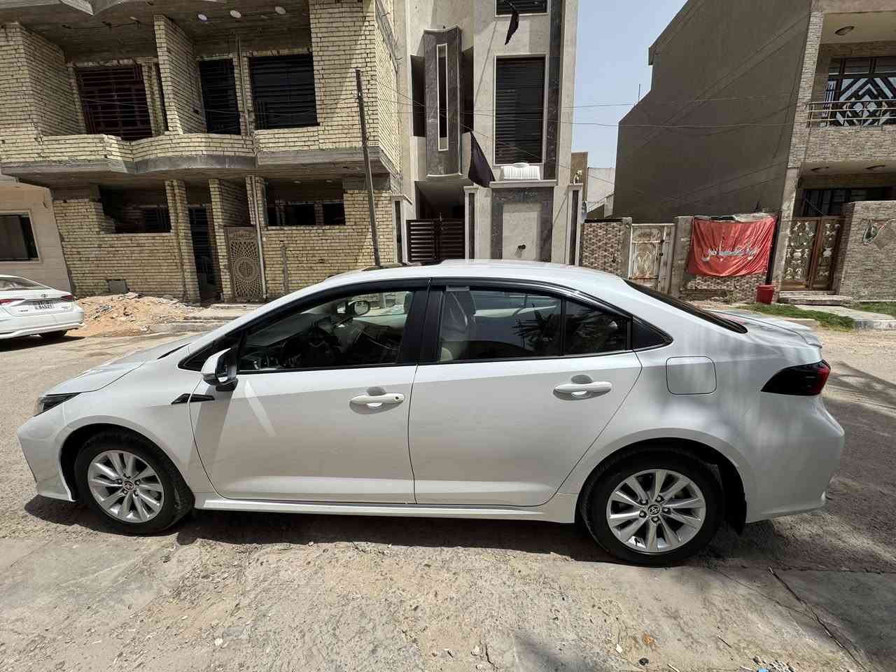 السلام عليكم
كورلا 2024 شركة SAS 
خليجي مكفولة من الضربة والصبغ والبارد والتبديل 
فول مواصفات 
ماشية 32 الف 
السيارة جديدة بمعنى الكلمة استخدامي الشخصي فقط
سبير منازل العدة ممستخدمة وبعدها بجيس الشركة على وضع الشركة
السعر 190
بيها مجال 
العنوان بغداد
الاستفسار ***********
