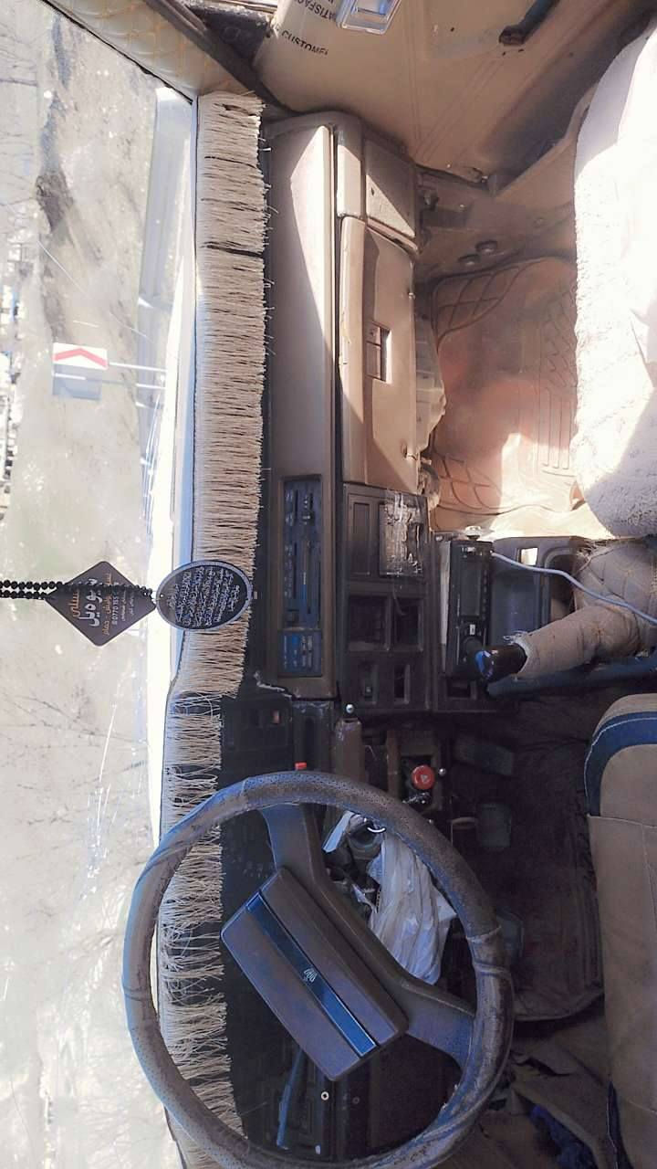 سؤبه ر 85ئارم بلاسيك سليماني گيروومه كينه كاره باي به شه رت سه ياره كه يه ك دينارمه سره في تيانيه سعر18گه لا گؤرينه وه ش ئه كه م شوينم سليماني *********** السليمانية, العراق
