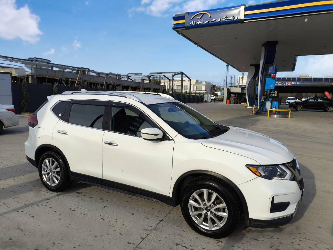 نیسان رۆگ 2019 زۆر خاوێنە یەک دەستە هەموو شتی بەشەرتە گێر مەکینە تەبرید کارەباییات رادارەکان هیچ کێشەی نیە هەمووشتی بەشەرتە راداری پشت و پێشی هەیە خۆی ئیستاب دەکا  ئۆتۆ برێک  
کارپلەی  و ئەندرۆید ئۆتۆ
 کوشین هیتەر و کارەبایی بەسمە و شەغال بیلادی بەردی گزۆزیش بەشەرت  بەس دوو دەرکەی لای سەکن بۆیاغە  پێش و پشتی کەپسە هیچی نیە  چوار تایەی نوێ بە ناوی خۆمە سەنەوی 3 مانگی پێوەمایە غەرامەی لەسەر نیە سعری 170 و ماعامەلە 
ڤایبەر و وەتسئاپ *********** 
0750 # 403 # 6442 أربيل, العراق
