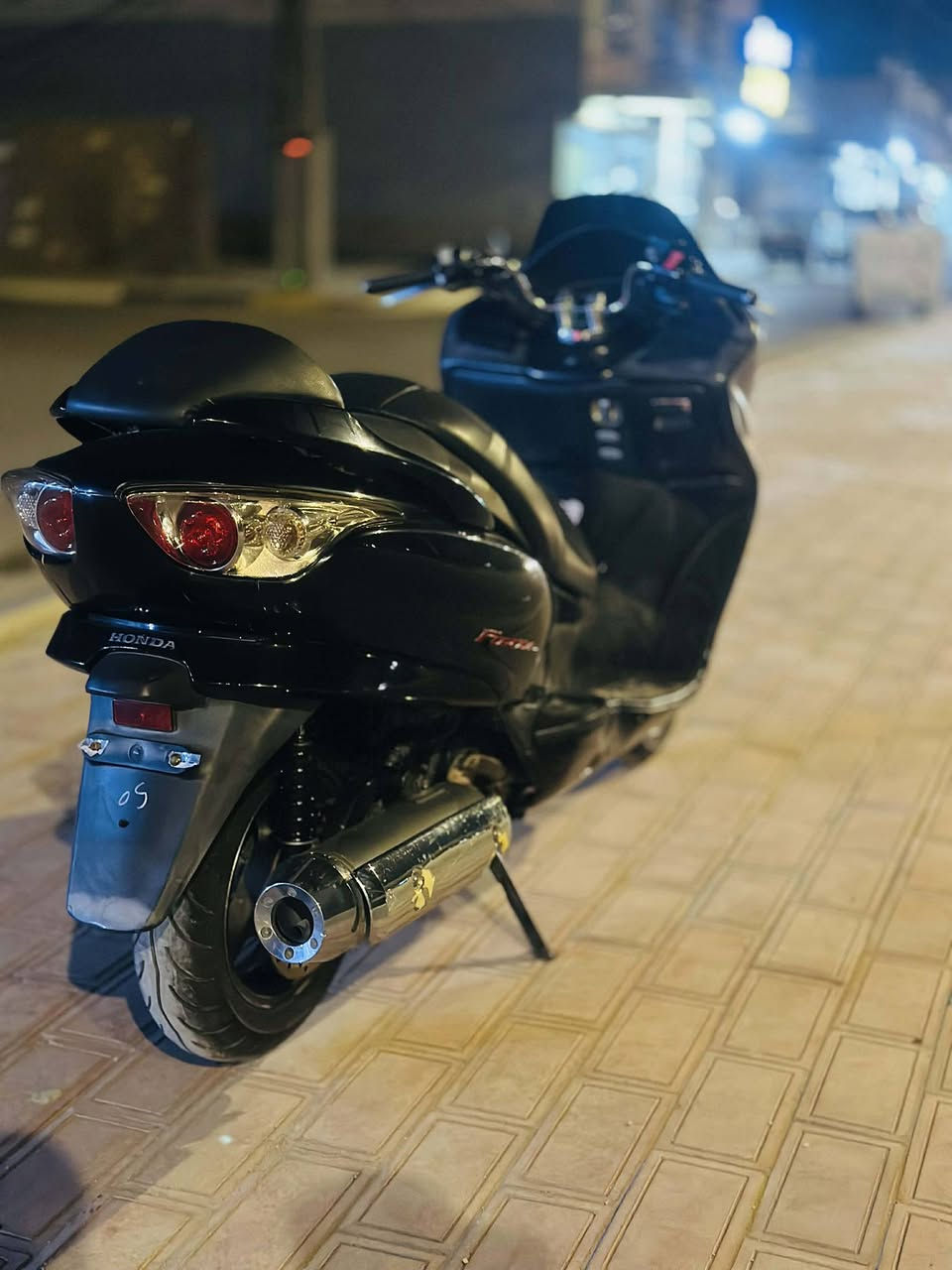 سعره كلش مناسب***********
دراجه فورزه مرقمه 0. 9  شرط برغي ما مفتوح بيه كفاله عامه  ئي نقص مابيه رقم وسنويه بسمي  لوحات نكليزي رقمه كربلاء دراجه ما ماشيه ابد كلش جديده جديده جديده بمعنه الكلمه مكاني كربلاء حي الاطارات
