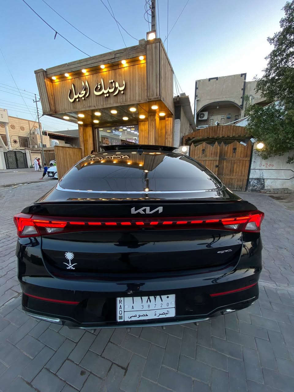 السلام عليكم
كي فايف k5 موديل 22 جيتي لاين Gtlin
 محرك 1600 تيربو 
فول مواصفات لون اسود وارد امريكي 
حادث؟ (بنيد وجاملغ امامي بي شبر بارد )
سياره جاهزه حساسات وكامرات وبيها هواي مواصفات رقم الدولي الجديد شديت كملتها بصره حره ب اسمي تحويل ثاني يوم 
السعر (165) بيها مجال حك الجيه

***********
