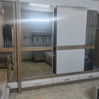 غرفة نوم • للبيع