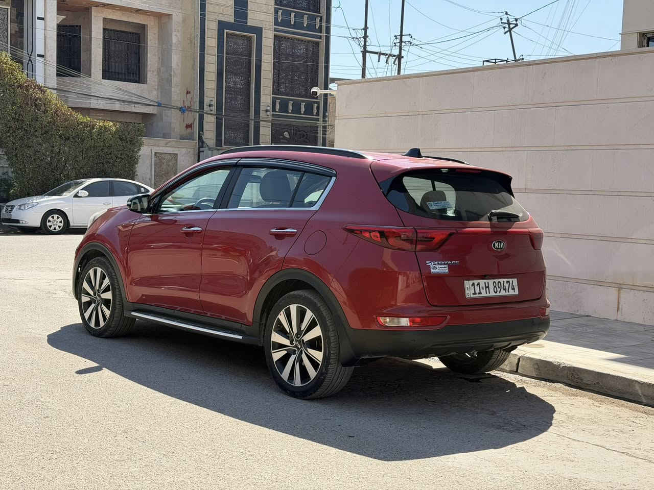 للبيع 

كيا سبورتج 2017 رقم بغداد باسمي 
السيارة خليجية بدون قطرة صبغ
مكينة 2000 دوش
حساسات امامية وخلفية 
داخل حمصي 
مري شفط

مكاني بغداد
للاستفسار 
***********
