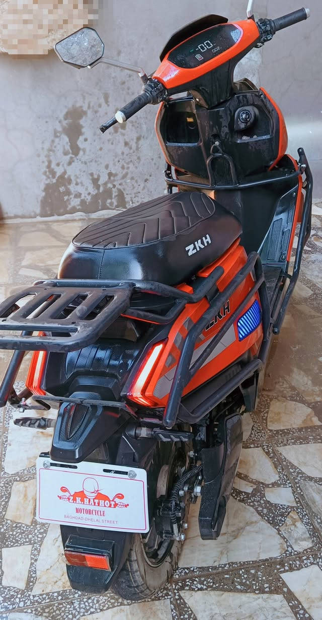 دراجة شحن ٦ بطاريات ملف ٢٠٠٠
سرعه ٦٥ حقيقي على ويز 
٣ سرعات 
نضام Rبك 
نضام مثبت سرعه 
بلوتوث 
سماعات 
تشغيل عن بعد 
بريك دسك امامي خلفي 
منفذ شحن USB
لايت زنون عالي ناصي 
انشره جوانب 
بك لايت شمعه 
درع 
دبل سويج + دبل بصمه 
مكاني بغداد  السعر ٩٥٠ الف


**إذا كنت صاحب هذا الإعلان وتريد حذفه لأي سبب، رجاءا أرسل رسالة إلى الدعم الفني**