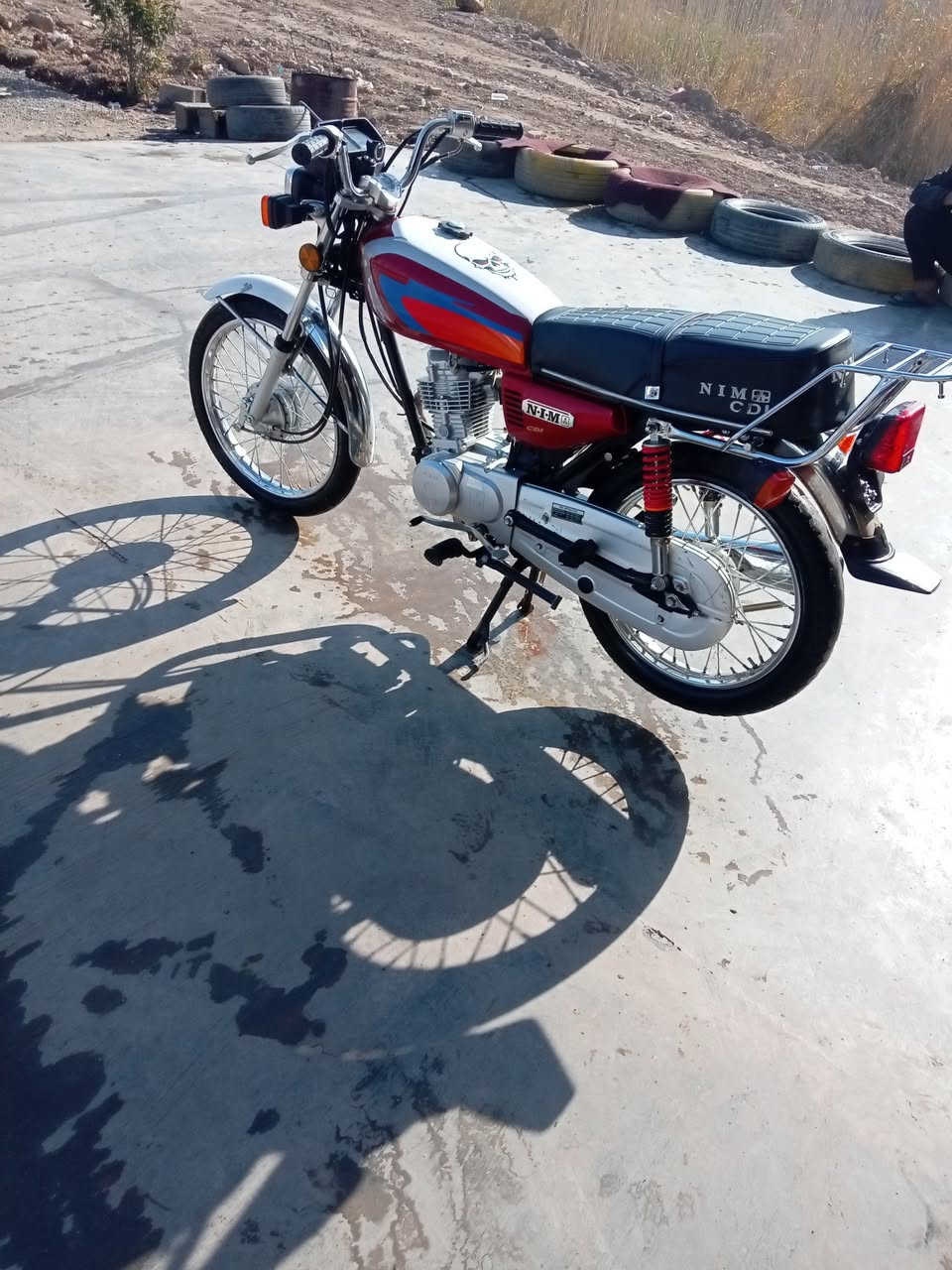 سلام عليكم دراجه للبيع موديل 26 مكفوله كفاله عامه أوراق كامله مكمله مابيه اي نقص  محرك مامدود عليه اسبانه السعر 625 وبيه مجال حك الجيه مكاني ديالى الخالص هبهب وهذا رقمي ***********
