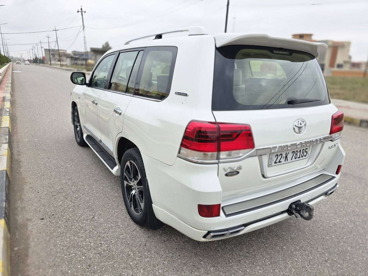 بــــــيـــــع مـــــستـــــعـــجـــــل  عــــرض مـــــغـــري جـــــداً جـــــداً
لــــمــــدة يـــومـــيــــن فــــقـــط ب 455 $ قــــــفـــــل
يــــوم الاحــــد يــــتــــم غــــلـــق الــــعــــرض ومــــســــح الــــمــــنشور
 تـــــويــــــوتـــــا لانـــدكـــــروز  2016 ( لــــكــــزز  VXS )
لاندكروزر 2016  VXS
أخت زيرو بل كارتون 📦📦
زيرو شريكة ساز 
جكات
محرك 8 (5.700) ليكزز
مواصفات ليگزز
‏‎لاندكروز VX.S 
‏‎موديل.موديل 2016
‏‎فول مواصفات 1/1
‏‎السيارة مواصفات اللكزز
‏‎1-جوبلس تصعد وتنزل جكات 
‏‎2-  كامرات 5
‏‎3- تدفئة وتبريد كشنات 
‏‎4- كشن سايق خزن ميموري 3 وضعيات 
‏‎5- اشاير ترحيب 
‏‎6- نضام ترحيب عند الاقتراب 
‏‎7- دبل ماوس 
‏‎8- شاشة تحكم لكزز
‏‎9- شاشات عدد 3 
‏‎10-تشغيل عن بعد 
‏‎11- كراسي كهرباء 
‏‎12- مكينة V8 /5.7
‏‎13-زراك لايت 
‏‎14- 5 بصمة ابواب 
‏‎15- سيستم صوت لكزس 
‏‎16- رادرات امامي + جانبي 
‏‎17- ستيرن صاج 
‏‎18- 8 ايرباك
‏‎19- فور ويل 
‏‎20- حساسات امامي خلفي 
‏‎ماشي 120,000 كم
‏‎22- نضام ايكو تقليل صرفية 
‏‎23-ثلاجة
24- كامرات 360 جميع الجوانب 
‏‎مواصفات VX.S معروفة ما يحتاج اذكر باقي المواصفات 
محرك كير بشرط مامفتوح
سيارة حيل نظيفة كلشي عل بلادي لوك
سنوية زنكة كلشي جديد مدفوع لـ2029  
سيارة مابيـها دينار مصرف كامل من كل نواحي
رقم صاحب سيارة ***********
