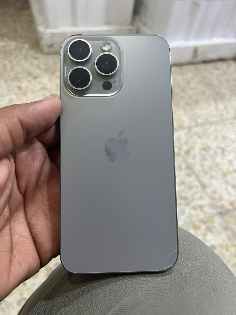 ١٥ برو ماكس لبيع ذكره ٢٥٦ بطاريه ٨٩ ابوضمان ماستر جهاز حلو ونضيف ستخدام شخصي بي فقط هذا الفطر بضهره نفس ماواضح بصوره مبين اصلا 
لتواصل *********** واتساب او نتصال
