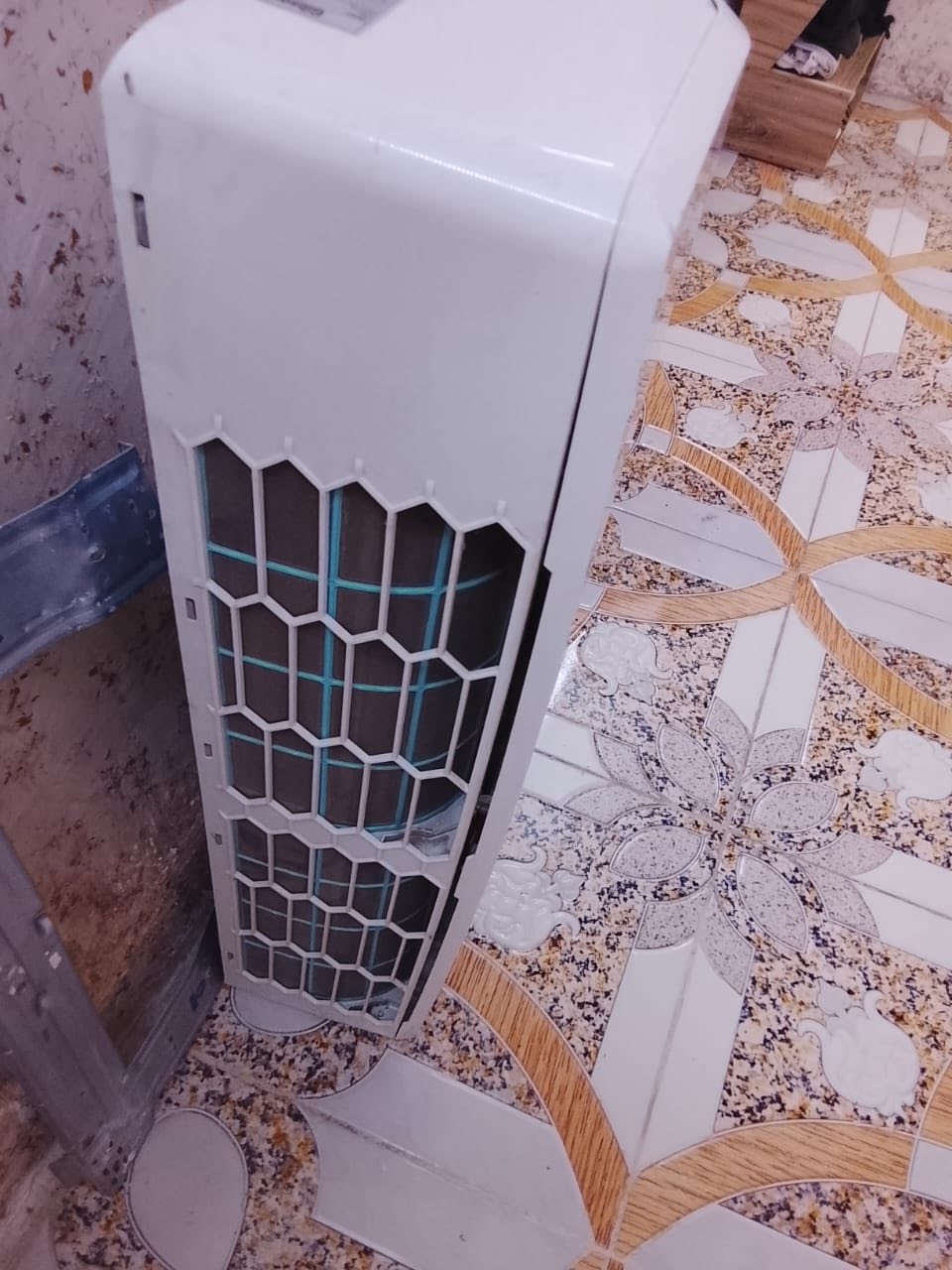 السلام عليكم نشر من جديد من وعود كاذبه سبلت جبسن طن ونص كامل البيع وشراي يجي خاص تصال وخادمه ***********
