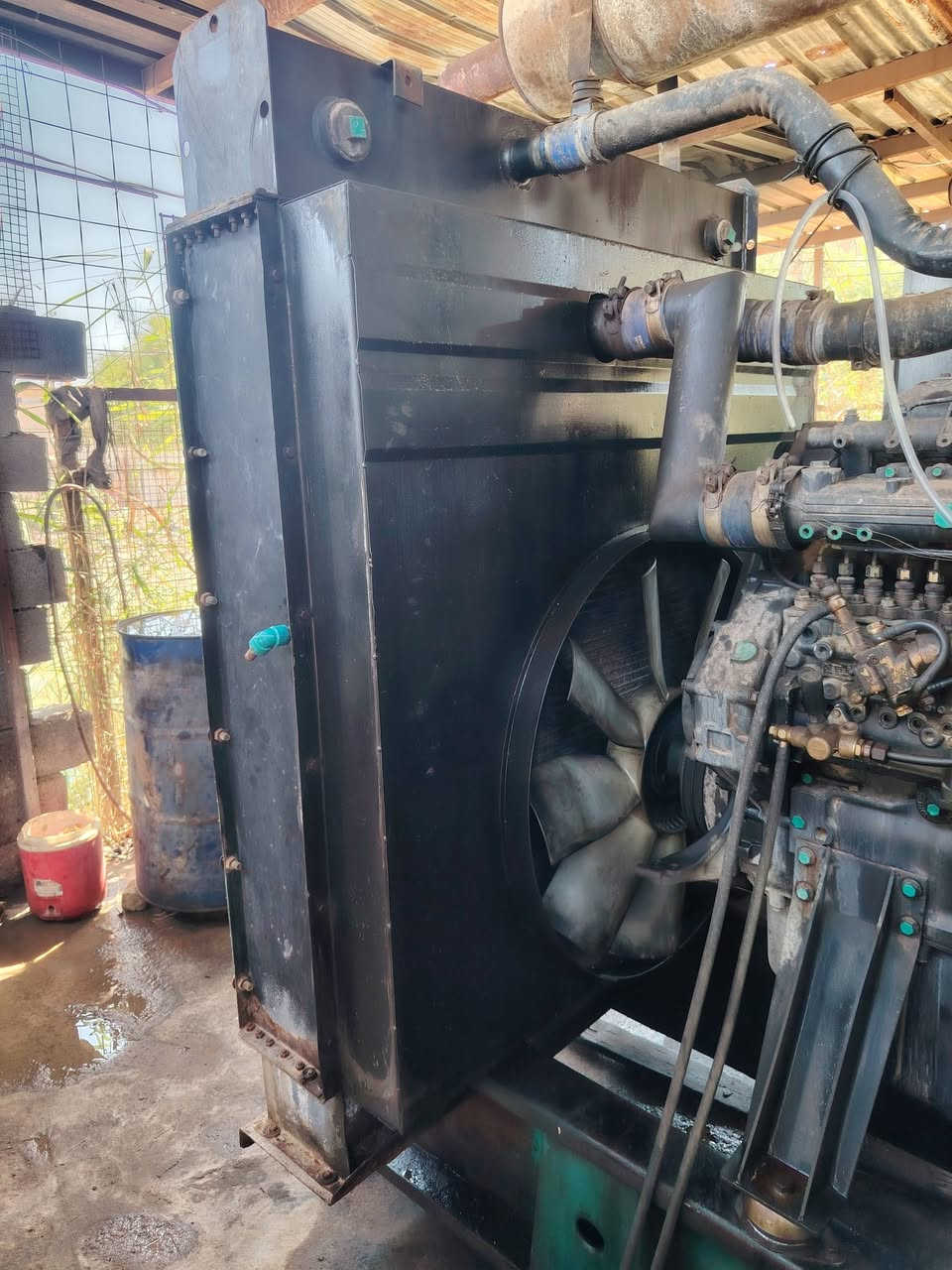 مولده سكانيه بومه 94 قبق حديد استندر ما مفتوح راس توليد 250كيفي جديد للبيع سعر 55 وبيها مجال
موقع ميسان
***********
