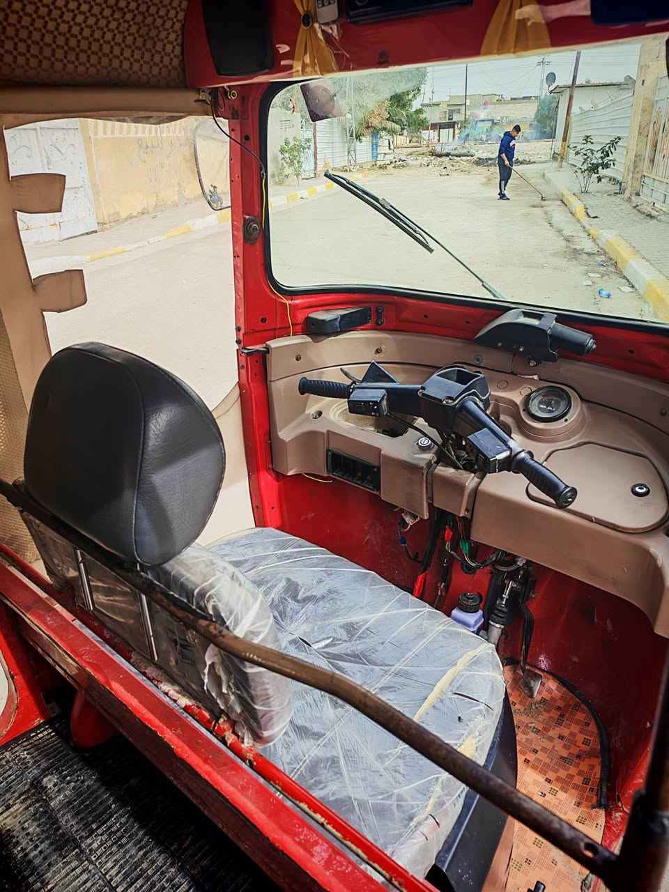 تكتك للبيع ١٨رقم وسنويه
السعر ٥٣٠٠
***********
***********
