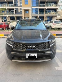 ( بدرن صبغ او تبديل حادثها فقط بارد ) كيا سورنتو 2023 X-LINE S  فول مو...
