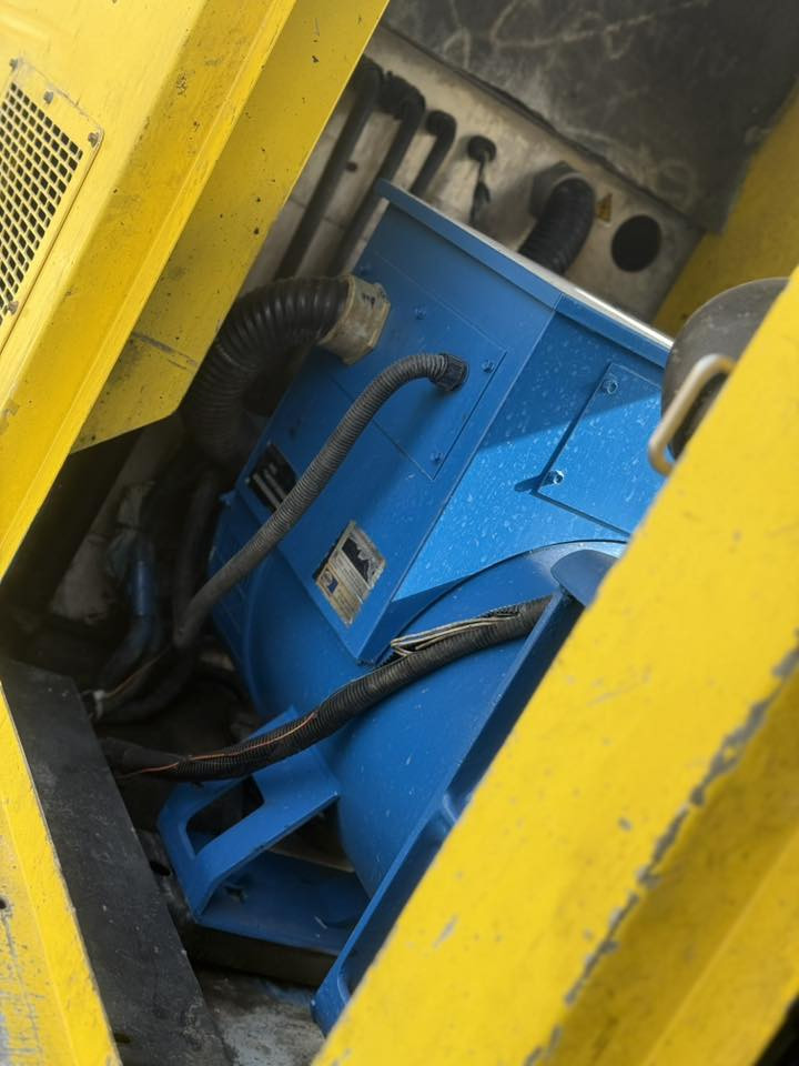 السلام عليكم مولد بيركز نكليزي  150كيفي  6سلندر كاتم فول بلادي أف حي وصلن مكاني بغداد رقمي***********
