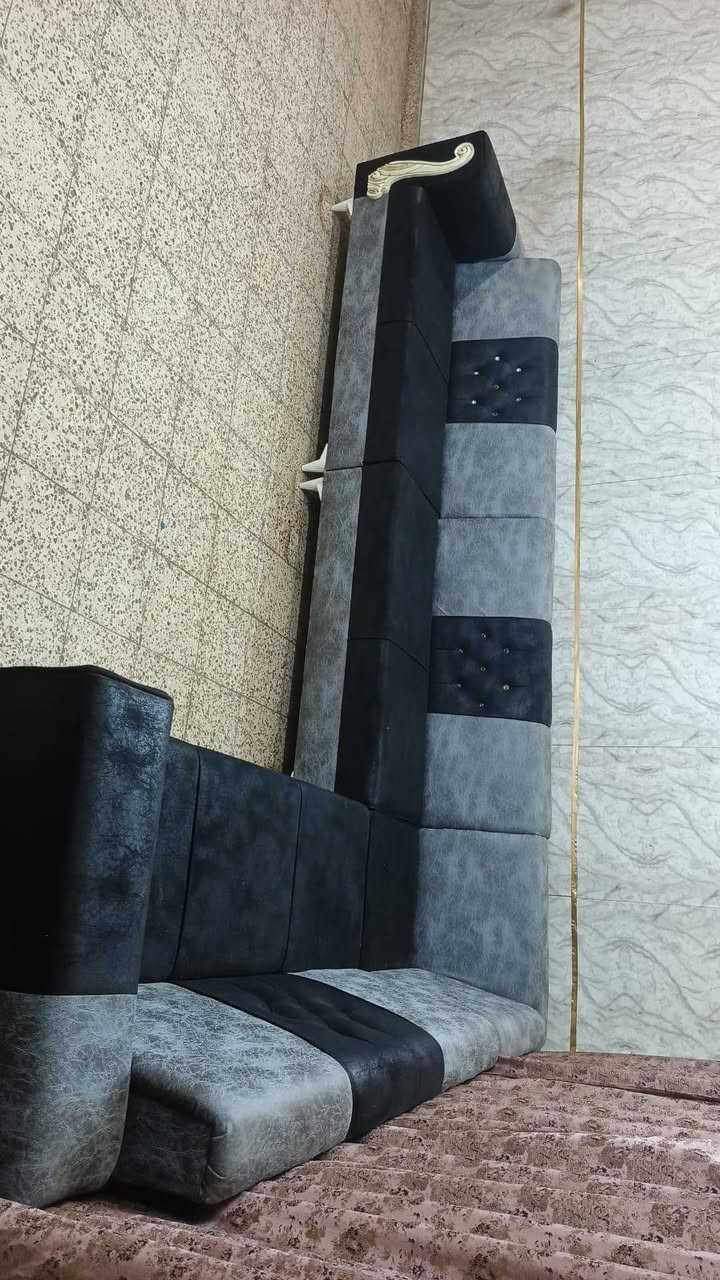 ديوان 10 مقعد ,,تسكام مو سوكي ,, اخو جديد اي ضرر مابي نضافه فوول سعر ,,225,,بي مجال مكان لبياع *********** يوجد واتساب
