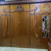 ًالسلام عليكم غرفة نوم نضيفة للبيع 7 ابواب ام المخزن  للبيع بسعر 500 ا...