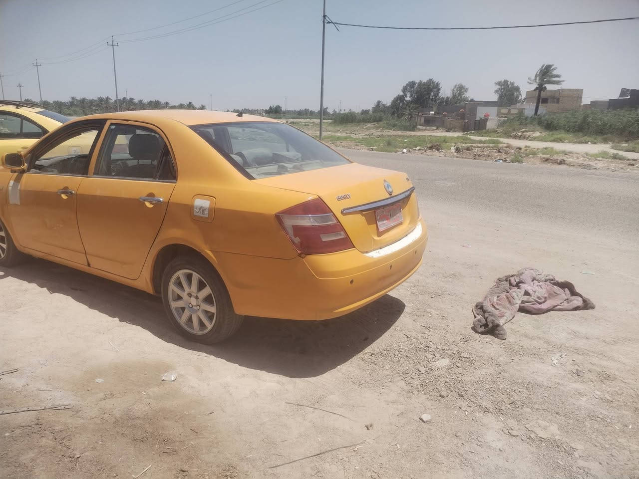 جيلي موبل ٢٠١٣ بغداد مكفوله من ضربه القويه بيه صبغ محرك جديد وكير جهازه عده كهربئيات تريد تنطيم شرط التحويل ٢٠ وبيه مجال الشراي يتصل ***********
