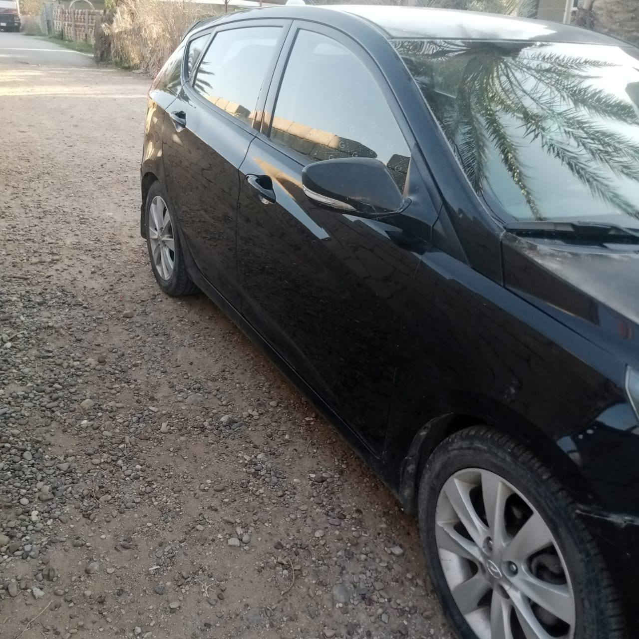 السلام عليكم
أكسنت موديل ٢٠١٣ رقم بغداد بأسمنا محرك ١٦٠٠ كير عادي سته كير بيها صبغ خمس قطع تقريباً مكانها بغداد السعر ٧٣ وبي مجال ***********
