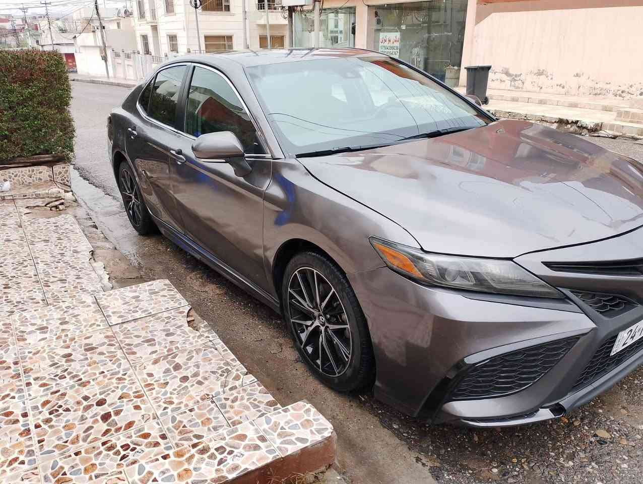 كامري موديل 2022
SE 
ماشي 112 الف مايل 

ضرر جاملغ و باب تفاصيل بل نشر 

مكان سيارة بدهوك 

سعر 160 و مجال بسيط رقم دهوك بسمنا 

***********

***********
