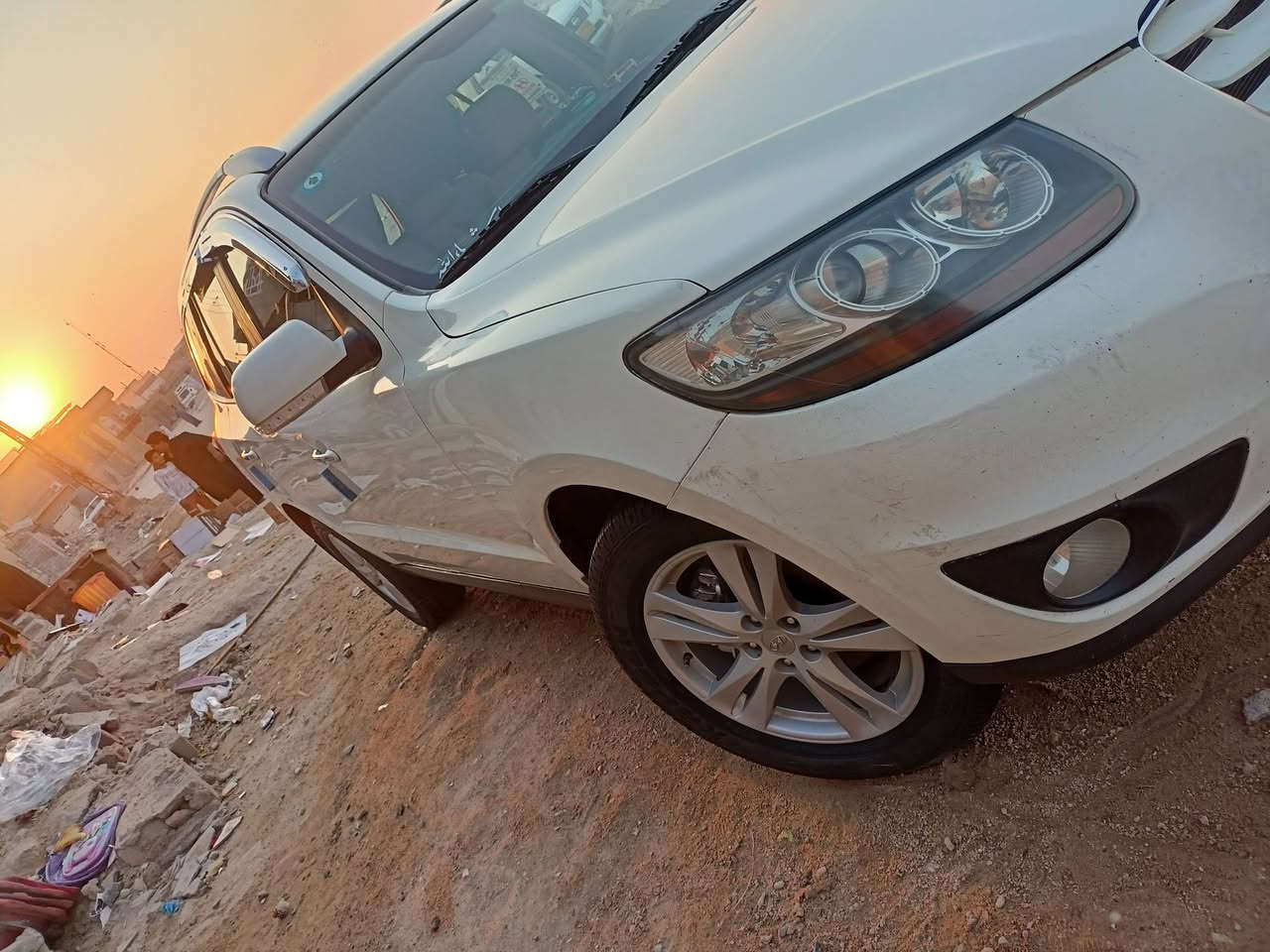 السلام عليكم ورحمه الله وبركاته 
سنتافي 2010خليجي 6v  
سبعه راكب 3قطع تبريد سياره بسمنه تحويل ثاني  يوم 
 الاستفسار عن رقم ***********
