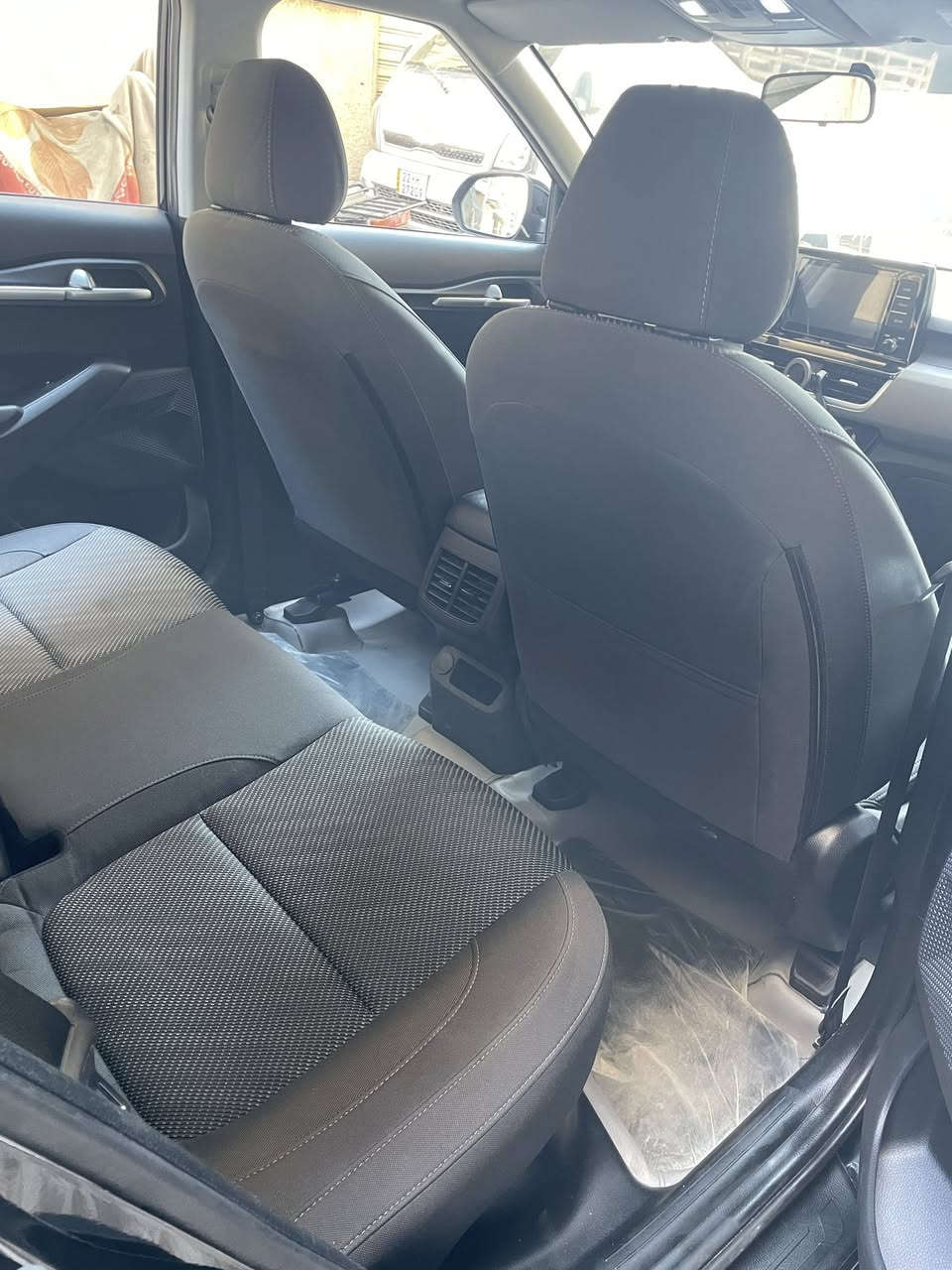 كيا سليتوس خليجي ٢٠٢٢ ماشية ٤٣  الف
فول مواصفات 

محرك 1600 دوش 

كير  at 

فتحة - بصمة - تشغيل عن بعد - ٣ انظمة قيادة - مانع انزلاق - حساسات - كامرة دوارة - تبريد قطعتين - ٥ ويل كب - شاشة اعطال - شاشة متصة 

وبعد بيها مواصفات 

المكان بغداد 

السعر  ١٦٠  

للاستفسار  اكثر  الاتصال 

***********
