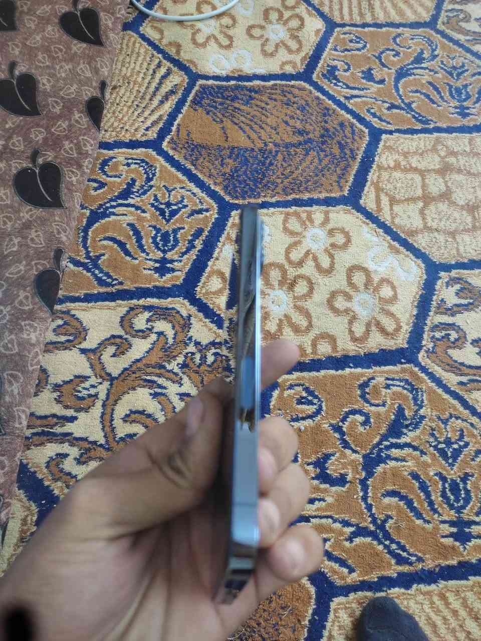 السلام عليكم

ايفون 13 برو ماكس 

نموذج M 

ذاكرة / 256

بطاريه / 85% بلادية 

للبيع السعر 700 وبي مجال بسيط

للتواصل ***********

باقي التفاصيل بالخاص
