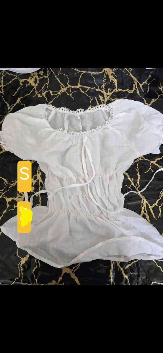 سلام عليكم مجموعة قطع ابيع شلع مع مجموعة من ملابس داخلية نسائية الي رايدهن يجي خاص ويدلل
***********
