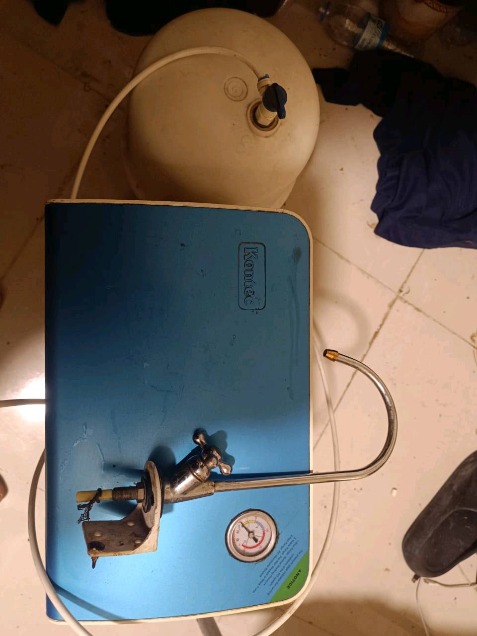 فلتر ماء تايلندي اصلي مستعمل قليل مشتري ب١٥٠ حولت لشقة واريد ابيعه ب ٥٠ الف