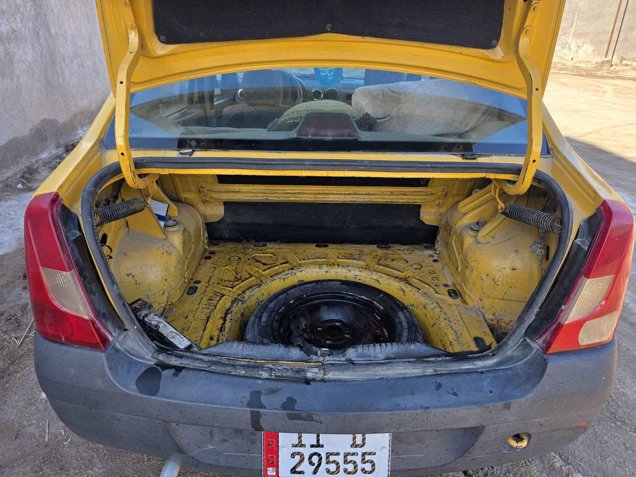 السلام عليكم رينو لوكان موديل 2009 رقم بغداد انكليزي باسمي سنوية جديدة لل 31 كير مكينة مكفولات حداية جديدة صدر امامي خلفي ودوشمة كله جديد مشط استرين ودركة كاملة جديد كهربائيات كلهة شغال مصفرة هيئة وغرامات مكفولة من لضربة لسعر 36 وبيهة مجال العنوان بابل الأسكندرية ***********
