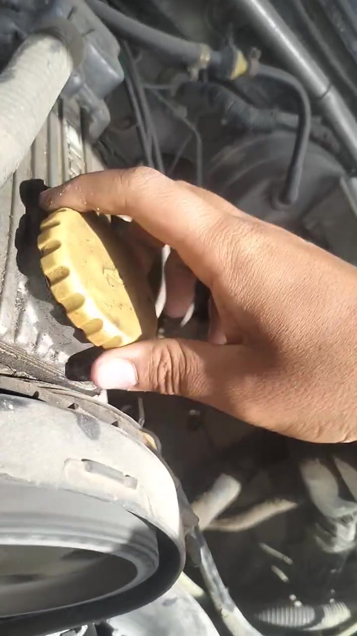 يالله دايو برنس رقم نجف مميز خصوصي  للبيع كير مكينه حلوات حداديه اني مسويه بيدي جديده اكسن حلو كهربائيات كلها شغاله جام ينزل ويصعد وسياره نضيفه وحلوه ومن كل نواحي كامله سنويه كارتونيه مال حائز ثالث فقط وكاله تصير باسمك مابيها مداور سعر ب11 وبيها مجال مكان نجف والشراي يتصل عل رقم ***********
