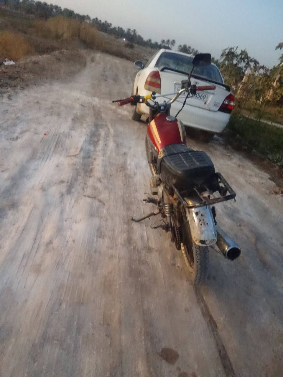 دراجة سيفان موديل 21 شلعه ومعدل وراق موجود بيه لكن رقم بليته ماكو اسوي وياك مكاتبه دراجة مال اشغل  سعره 200 بيه مجال مكان بابل محاويل واكو براغي مسحوك ثنين صورته مكان لكن ما ماثر عله محرك نضيف مفتوح صار سنه ما ادب دهن رقم هاتف بي واتساب ***********
