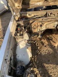 قطع غيار سيارات • للبيع