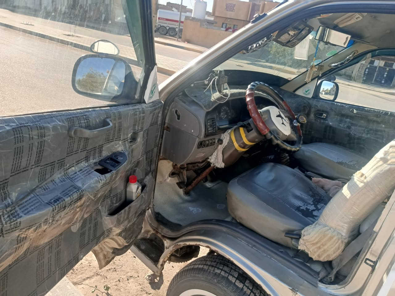 سلام عليكم البيع كيه بريجو موديل 2000 رقم بقداد نكليزي بسمي سياره مكفوله من مكينه وكير وكسن وصدر كهربايات كلنه شقاله تخم تاير سياره مانقصه كلشي كبل الشارع المكان بو غريب الحصوه السعر 90وبيه مجال الطيبينالستفسار ***********
