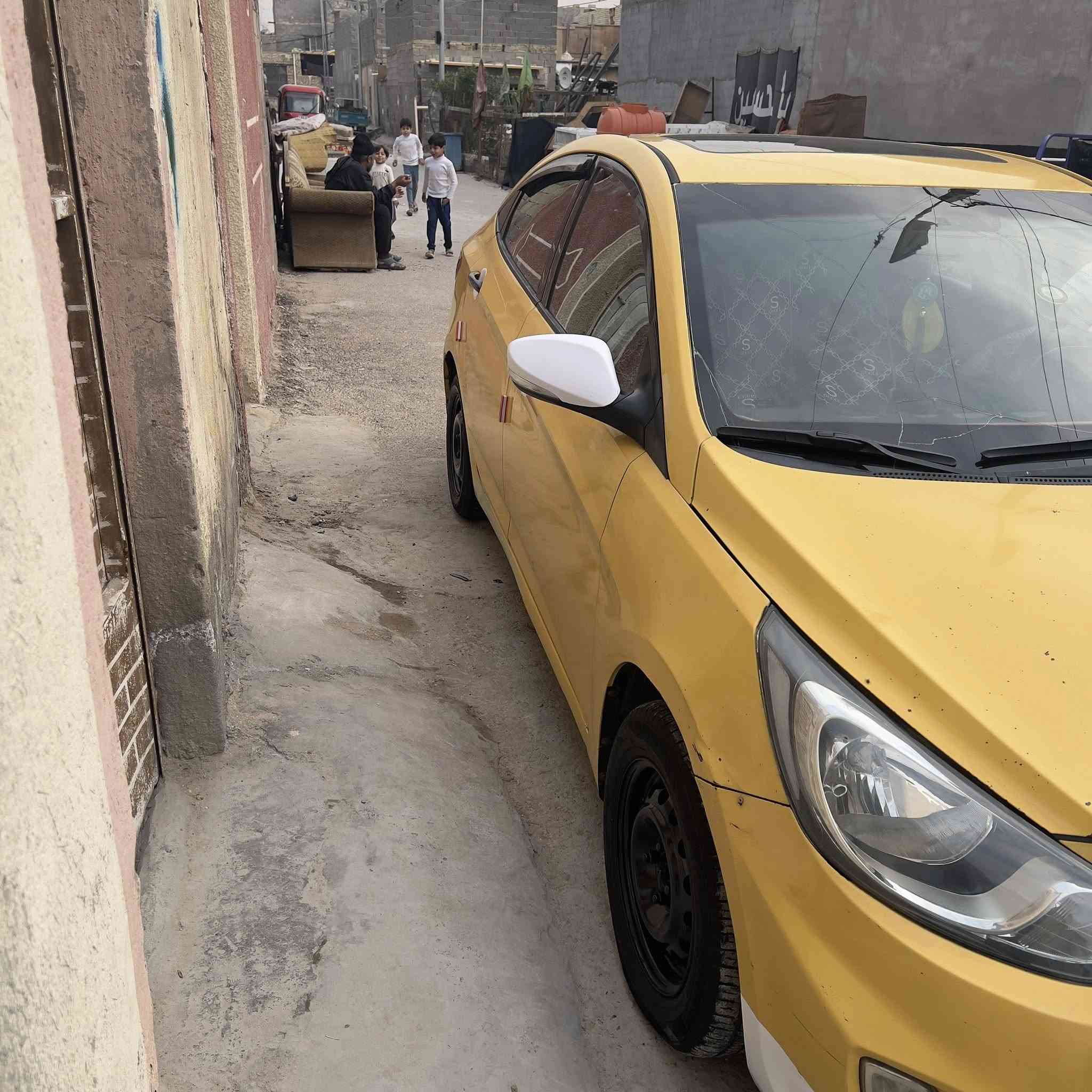 السلام وعليكم اكسنت مديل 2012 وارد أمريكي مكينة 1600 رقم بغداد ألماني بااسمي تحويل مباشر مكينة كير تبريد خير، من الله حدادية 80/: ب 100 ضرر السيارة صفحة السائق ومعمرة تعميرة حلوة السعر 72 وبيها مجال الشراي عنوان بغداد رقم الهاتف ***********
