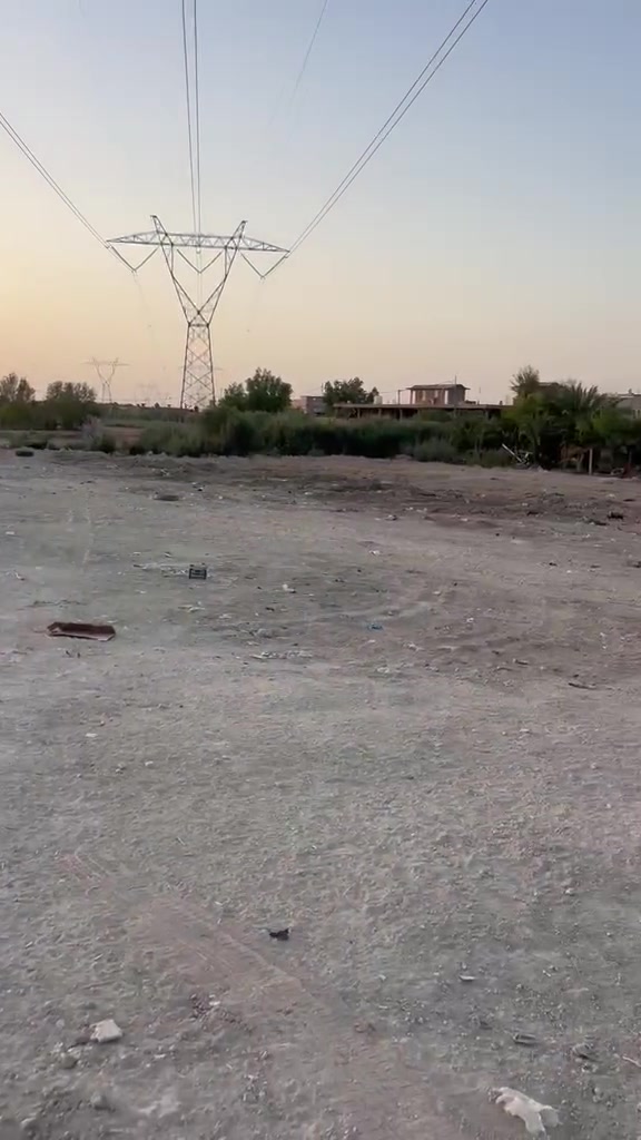 اسلام  عليكم  متوفر ارض للبيع عنوان البصره كرمة علي في منطقه الدواي موقع تجاري على التبليط حلو جدا 
مع توفر كافة الخدمات كهرباء وماء مع نهر للمجاري المساحه 3750 متر السعر 215 مليون  الاستفسار الاتصال او مراسله واتساب ***********حياكم الله اهلاً وسهلا
