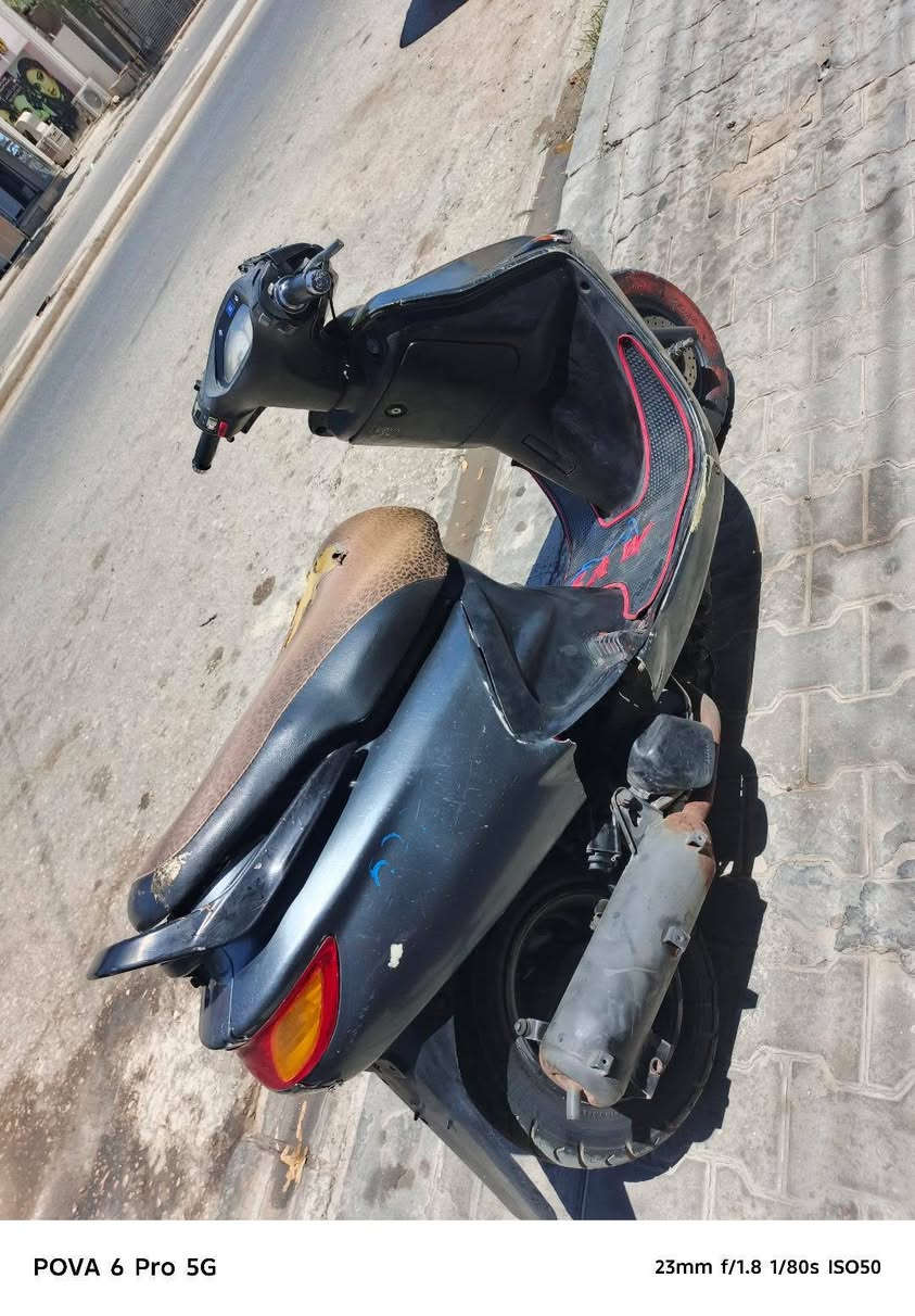 سلام عليكم دراجه فراشه فحل  هندور واحد تشتغل  مكينه ناعمه شلعه معدل ولا تنقيص سعرها 300 وبيها مجال قليل مكان النجف حي ميسان #***********
