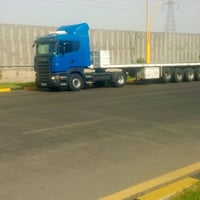 سياره للبيع 2007 عربانه حدادي اربع محاور مرسمه وراه  مكينه وكير  وشاص ...