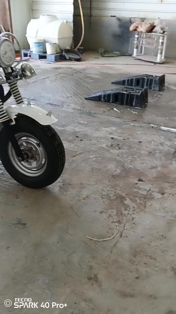 للبيع ستوته دايون تعميره 25 بنيته شاصي موديل 12اوراق اصول بدي 14 اكسن كبس المكان  ناصريه خالف المستشفى التركي رقم ***********
