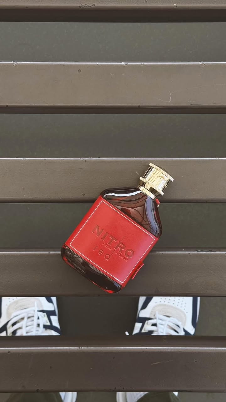 وصول كميه جديدة من الجميل المنعش 
عطر نيترو ريد الاحمر 
Nitro Red Dumont

عطر أروماتك - فواكه للرجال . Nitro Redصدر عام 2020.

المكونات 

إفتتاحية العطر التفاح, الخزامي و البرغموت

قلب العطر البطيخ, خشب الأرز و الوج

قاعدة العطر تتكون من العنبر, خشب الصندل و الباتشولي.

توصيل كافة محافظات العراق 🇮🇶


**إذا كنت صاحب هذا الإعلان وتريد حذفه لأي سبب، رجاءا أرسل رسالة إلى الدعم الفني**