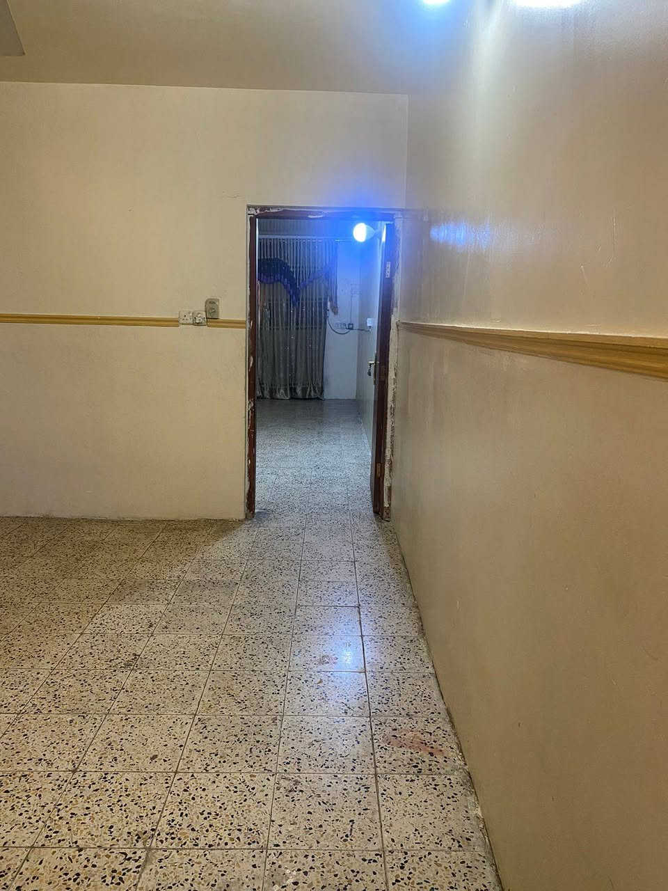 بيت للبيع طابو ملك صرف شارع الكنيسة طابقين بناء الالفينات مساحة ١٤٠ نزال ٣٠ واجهة ٥ الا الاستفسار والسعر ع الرقم ***********٤
