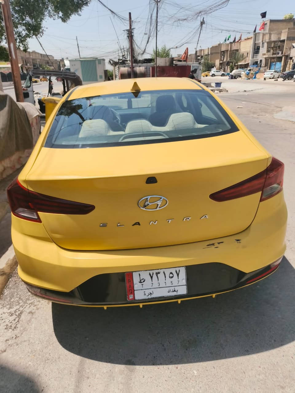 السلام عليكم حبايب الانترا ١٩ نظيفه كلش بيها بس باب الصدر مبدل وبسمي السعر ١٣٥ قفل رقمي ***********@
