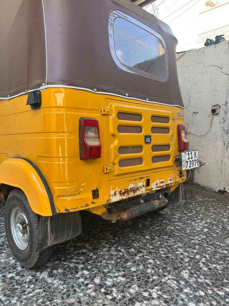 السلام عليكم تكتك موديل 19 شهر ال 12يوم29 رقم وسنويه انكليزي تحويل مباشر بيهه طخات بل لغود شي بسيط مكينه كير اكسل مكفولات شرط تراي زيرو الشراي يتصل ويدلل ***********
