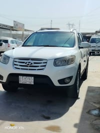 سنتافيه موديل 2011 خليجي كفاله بدون صبغ فتحه سقف داخل صاج ٧ راكب ٣ قطع...