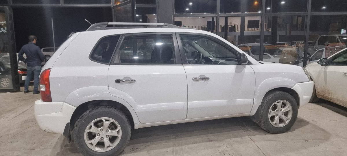 بەناوی خودا
هۆندای تۆکسۆن زۆرجوان،مۆدێل 2009
بێ بۆیاخ بێ سارد ئیستراد خاس خلیجی
گێڕئۆتۆماتیک،گێڕومەکینەی نەکراوەتەوە
سەنەوی بەناوی خۆمەوەیە،سپی بەفری
نمونەلەجوانی،200 هەزارڕۆشتووە
تەحویل،غەرامە،وەکالەت بەشەرت
نرخ،،،125قفل،،،***********
***********هەڵەبجەی شەهید حلبجة, السليمانية
