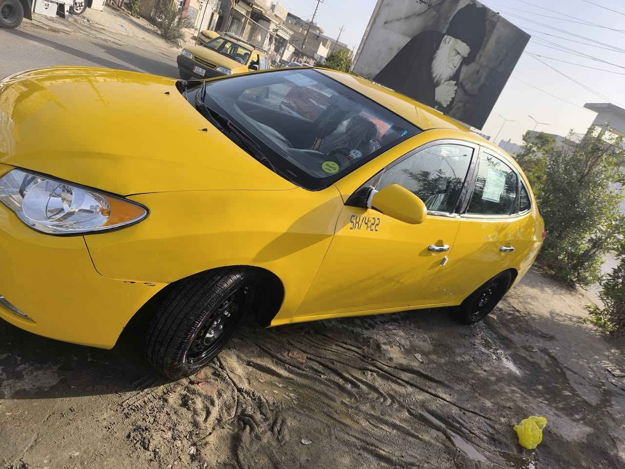 سلام عليكم الانترا مقدس موديل 2009 سنويه ورقم بغداد انكليزي مصفره خط وبحث وغرامات هزه صارله شهر كبل تحويل بسمي مباشر ضرره خشم البنيد وارد امريكي مكينه وكير كفاله تبريد ثلج شرط وبيه ملاحضات الصدر يرادله تبديل السياره ليبل واحد بدون تبديل سعره 97 وبيه مجال حك الجيه تلفون *********** مكاني بغداد الحسينيه
