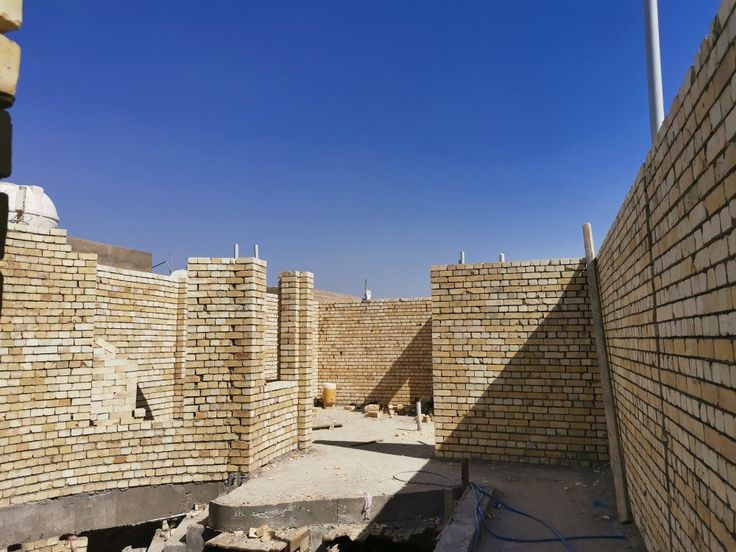 خلفة بناء درجة اولى بلوك طابوك عكاده ولبخ جص بورك تطبيك كاشي بورسلين ارضي جداري ترميم بغداد ***********
