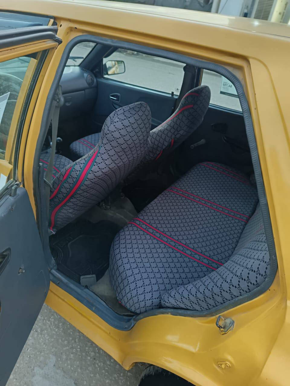 السلام عليكم سايبه موديل 15مكفوله من ضربه عدا هاي لي واضحه بصوره وممصبوغه كامله بس تنصبغ كير مكفول المكينه بيها خيط بخار رقم بابل بسمي مكان سياره بابل معروضه ب27وبيها مجال السنويه ال28
***********

مصفره هئيه وغرامات
