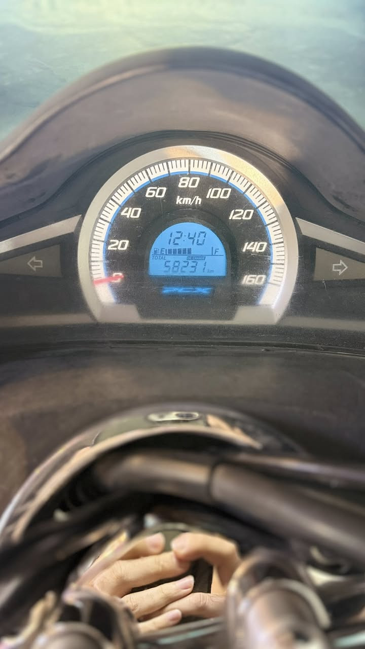 سلام عليكم
بي سي اكس ياباني jf
حساس ازدحام شغال حساس ستان شغال 
السعر ( ١١ و نص ) و بيهة مجال 
حي اور فلكة صباح الخياط 
رقمي ***********
واتساب موجود
