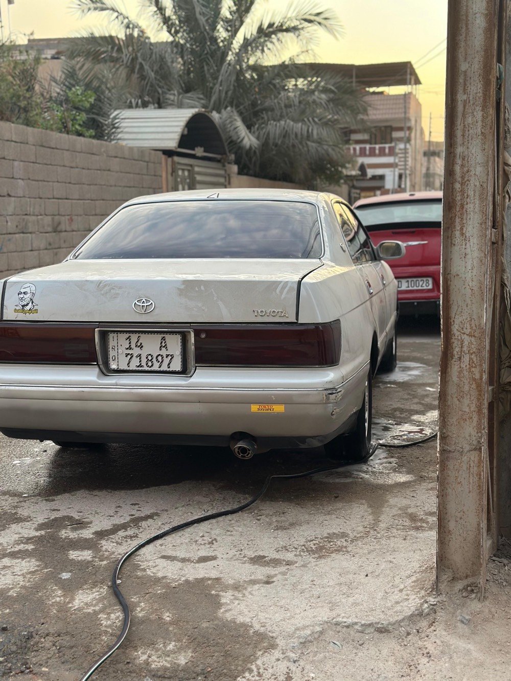 السلام عليكم بطه فصل مديل 95مكينه ثنين ونص ديلكو مكينه وكير مكفولات السياره مكفوله كص ونقل جثه سنويه بسمي تحول ثاني يوم رقم انكليزي جديد   السياره جديده مصبوغه عام فقط 
تخم تاير جديد كهربائيات جديده لايت زنون شاشه تبريد حداده نص عمر مكاني بصره شط العرب تنومه 
سعرها 65 وبيها مجال ***********