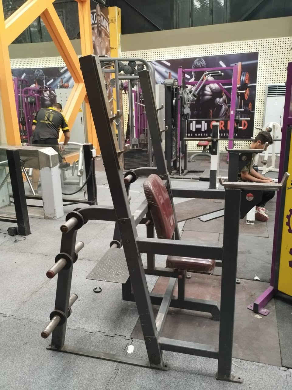 السلام عليكم
عندي جهاز بلوفر شركه همر
وعندي ضغط اماي او خلفي حر
وعندي سمث لاي فتنس
وعندي جهاز ضغط متقابل وعتيادي
الاجهزه للبيع الاستفسار ع الرقم *********** بي وتساب
